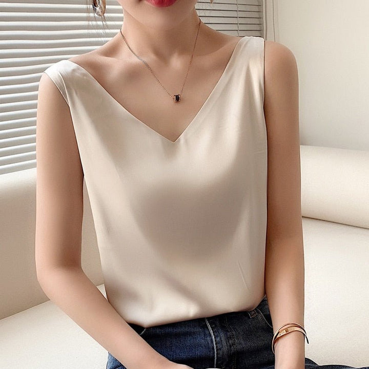 Yvonne | Stilvolles Satin V-Ausschnitt Top für Damen