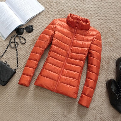 Kerstin | Damen Modische Glänzende Kurze Winterjacke