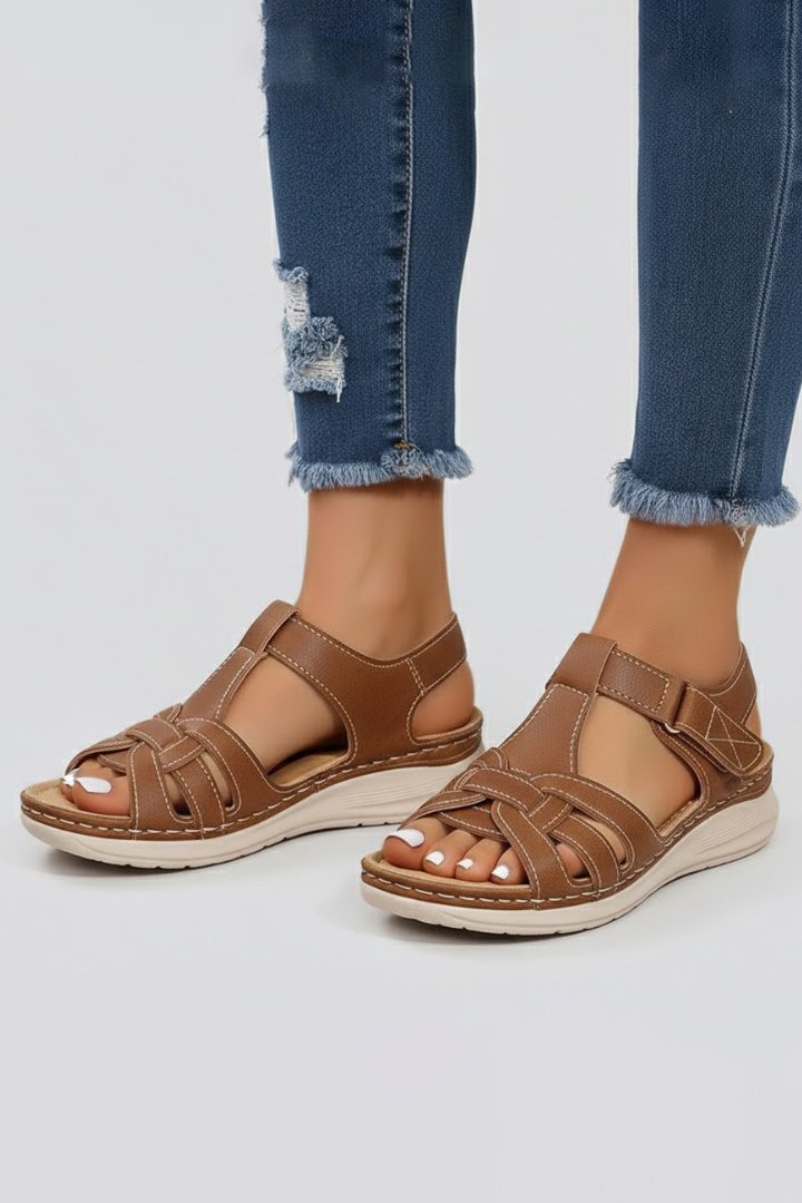Charlotte | Damen Offene Riemchen-Sandalen mit Klettverschluss Flechtoptik