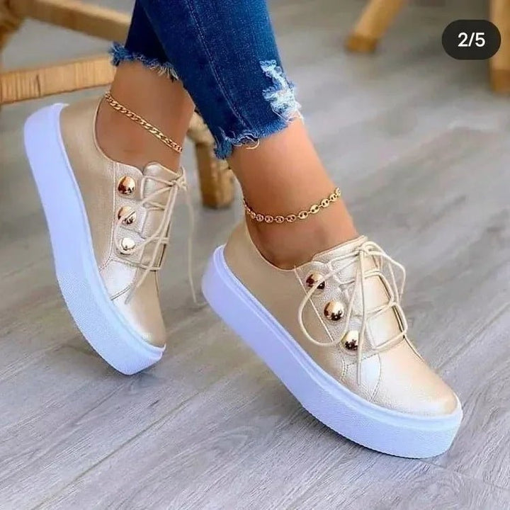 Clara | Damen Orthopädische Plateau-Sneaker mit Schnürung und Goldnieten